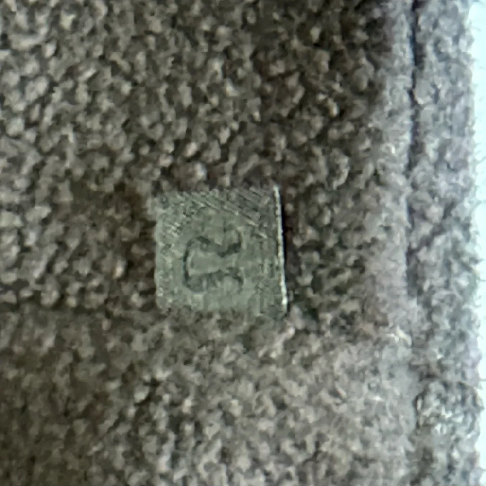 Lululemon Men’s Fleece Beanie - Black / Dark Grey - Size L/XL - Picture 6 of 6